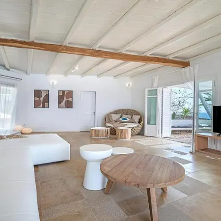 Is Situated On The Southern Part Of The Island Holiday home *