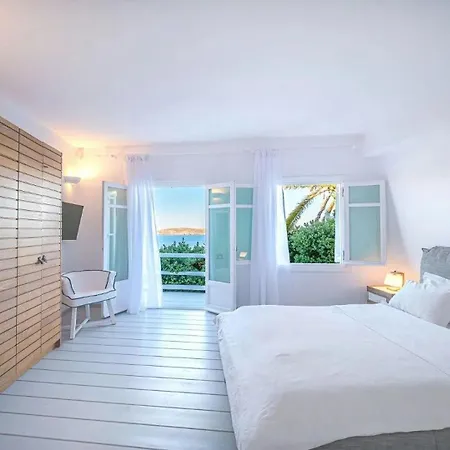 Is Situated On The Southern Part Of The Island Holiday home