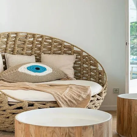 Holiday home Is Situated On The Southern Part Of The Island Ornos (Mykonos)
